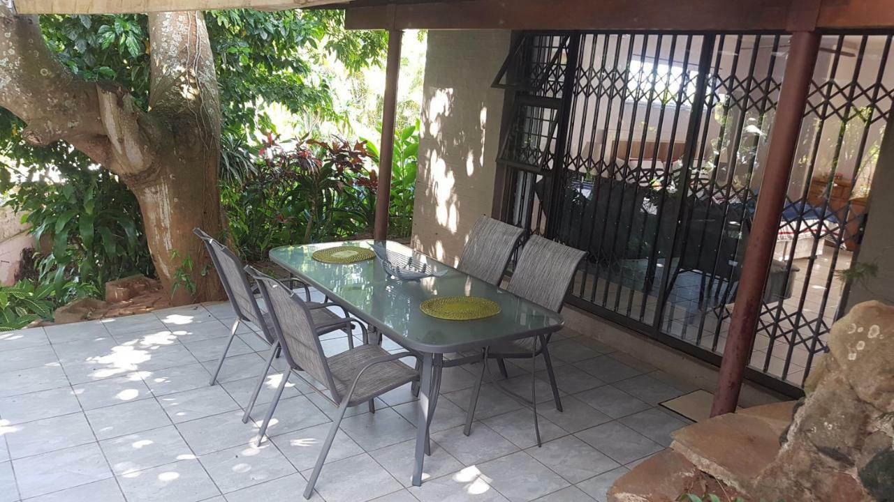Hotel 32 On Mendoza Durban Esterno foto